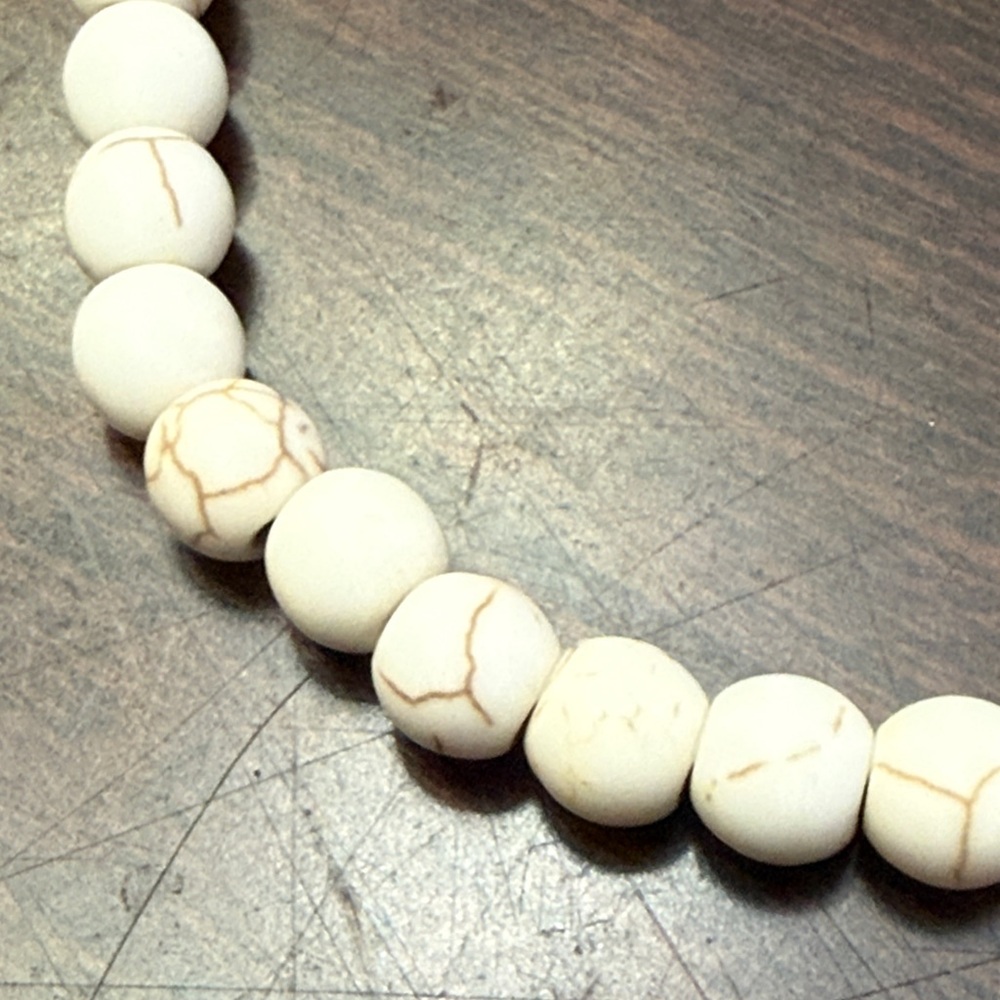 Anthropologie Howlite Beaded Stretch Bracelet!!🔥🔥🔥 - Picture 13 of 14